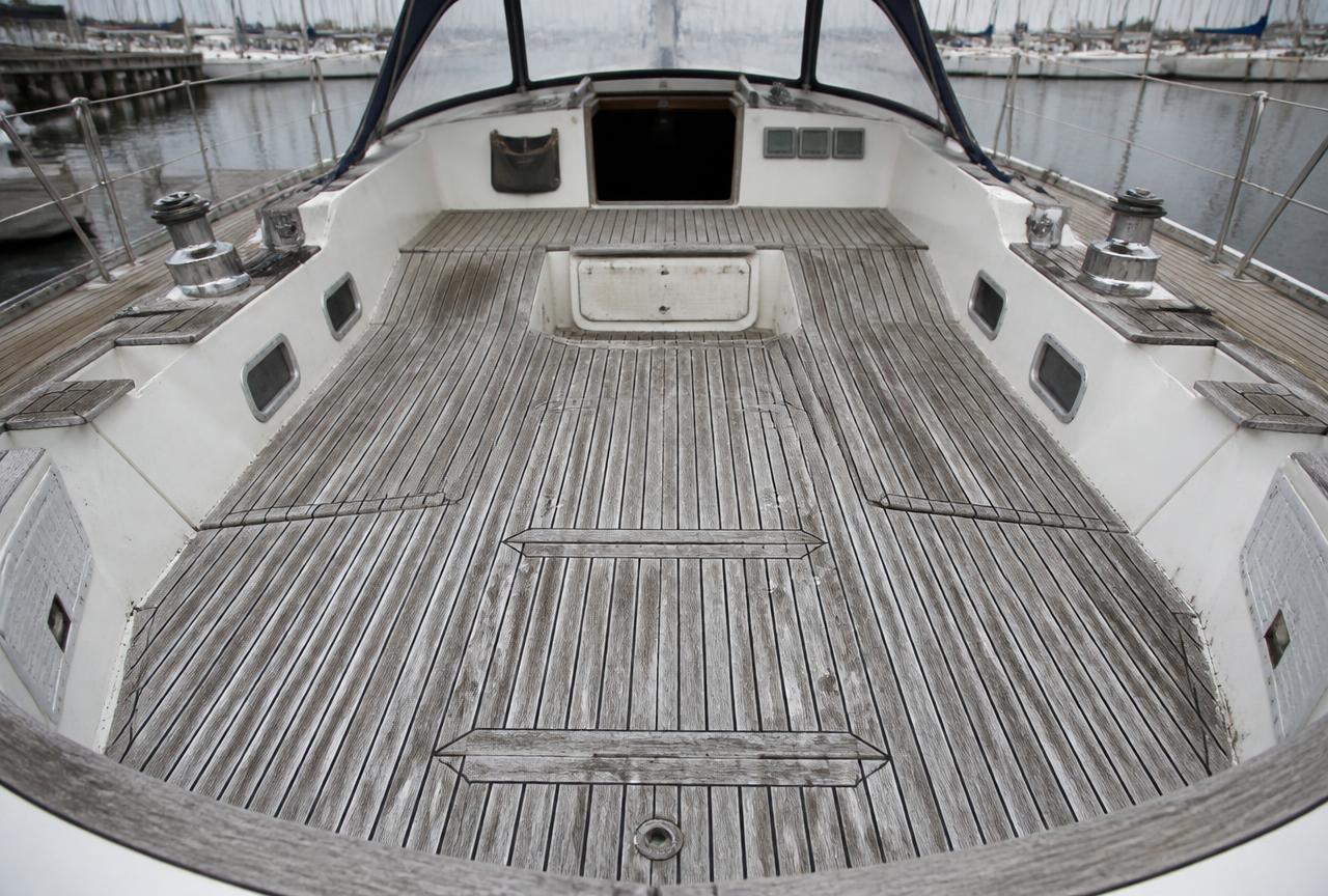 Cockpit sole re-deck before