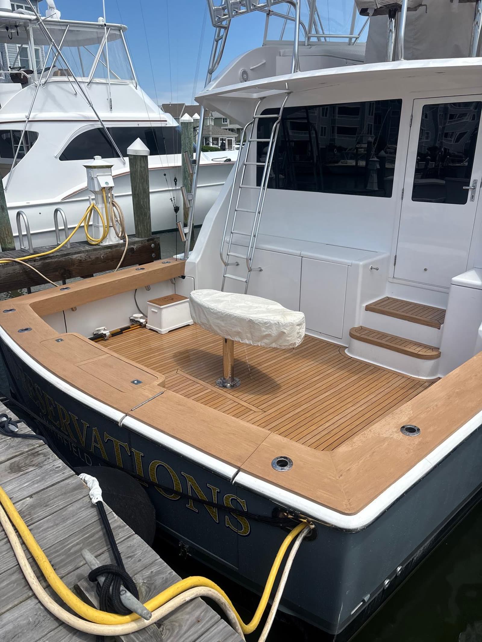 Sportfish cockpit finished in Permateek